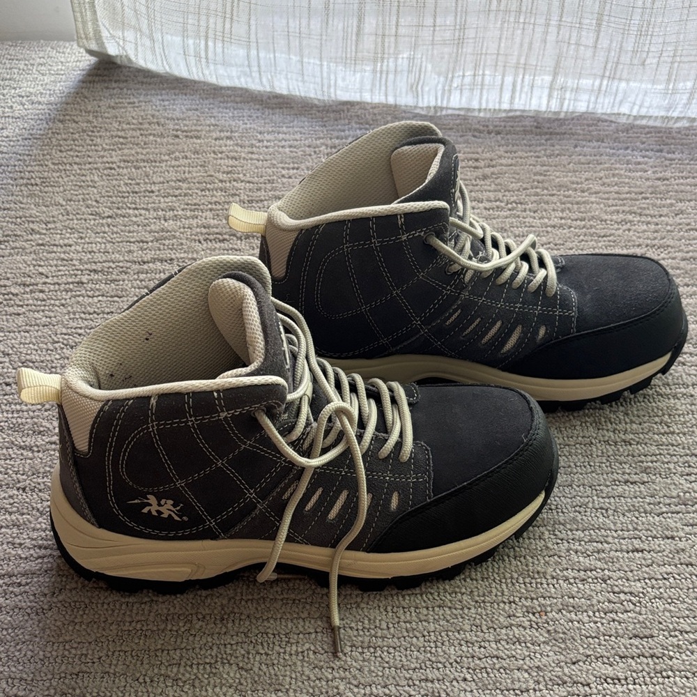 Women’s Black and Cream Steel toe work Boots